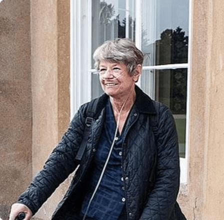 Elderly-lady-using-oxygen-tubes-whilst-walking-around